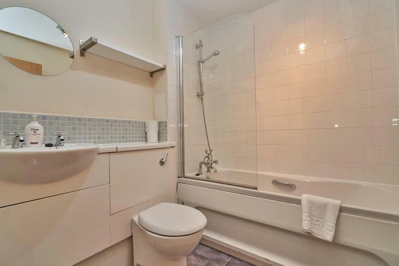 Castle Apartment - Annandale Edinburgh 0*,